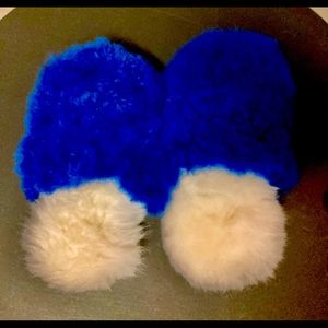 Plush Blue & White Slippers